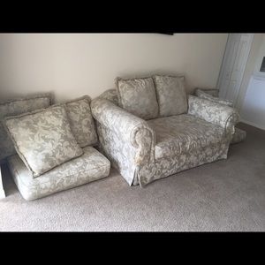 FREE COUCH